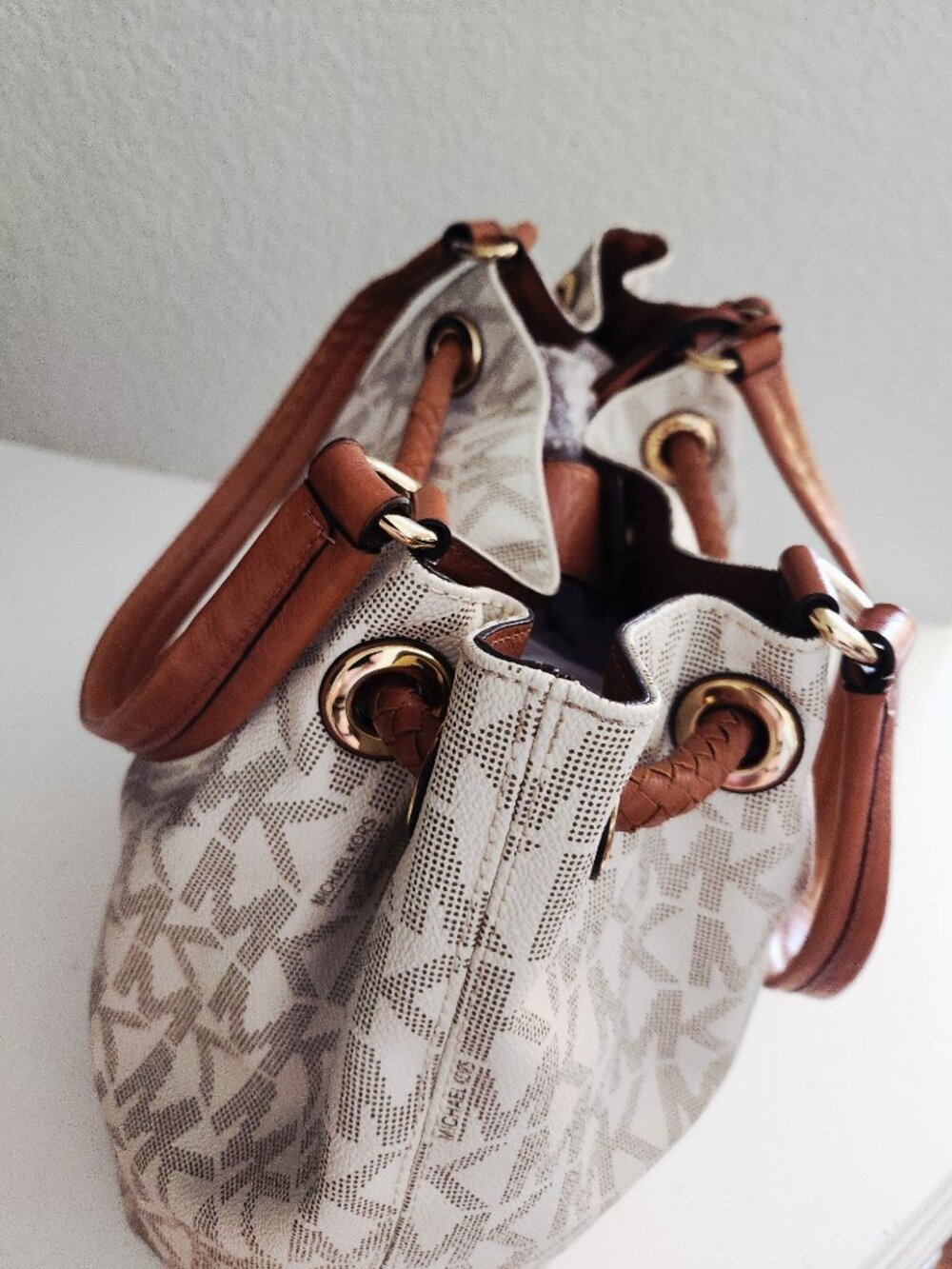 Euc Michael Kors Monogramed Shoulder Bag Purse Tote - Picture 9 of 13